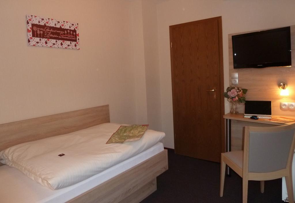 Pension Haus Waldfrieden, Meinecardplus Inklusive 빌링겐 외부 사진
