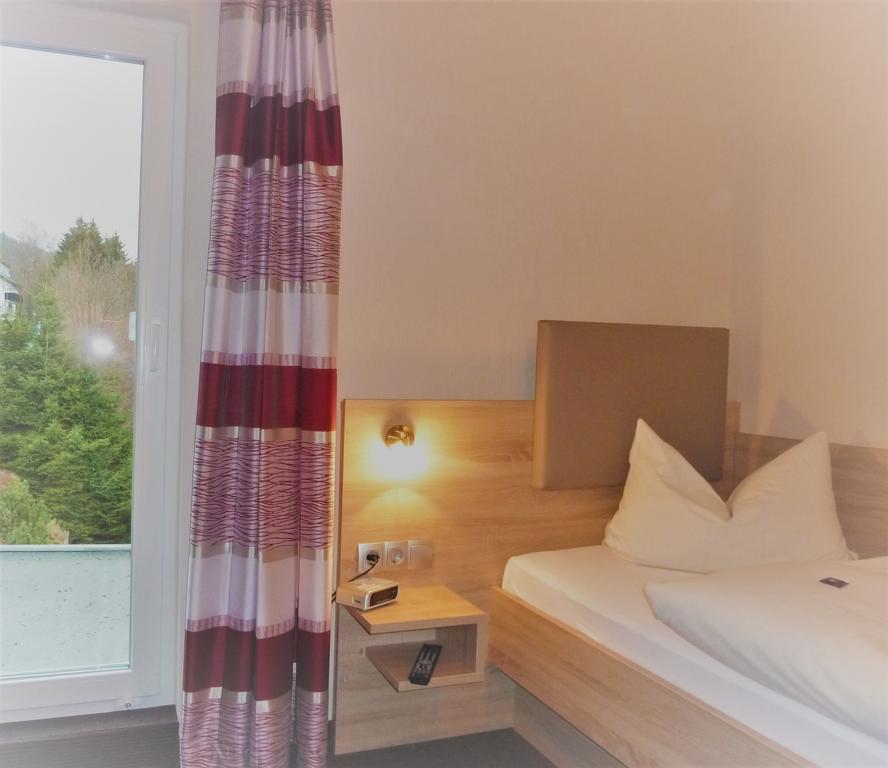 Pension Haus Waldfrieden, Meinecardplus Inklusive 빌링겐 외부 사진