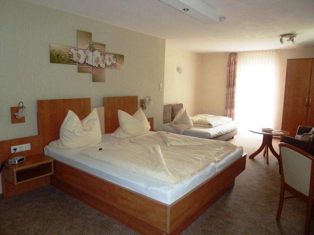 Pension Haus Waldfrieden, Meinecardplus Inklusive 빌링겐 외부 사진