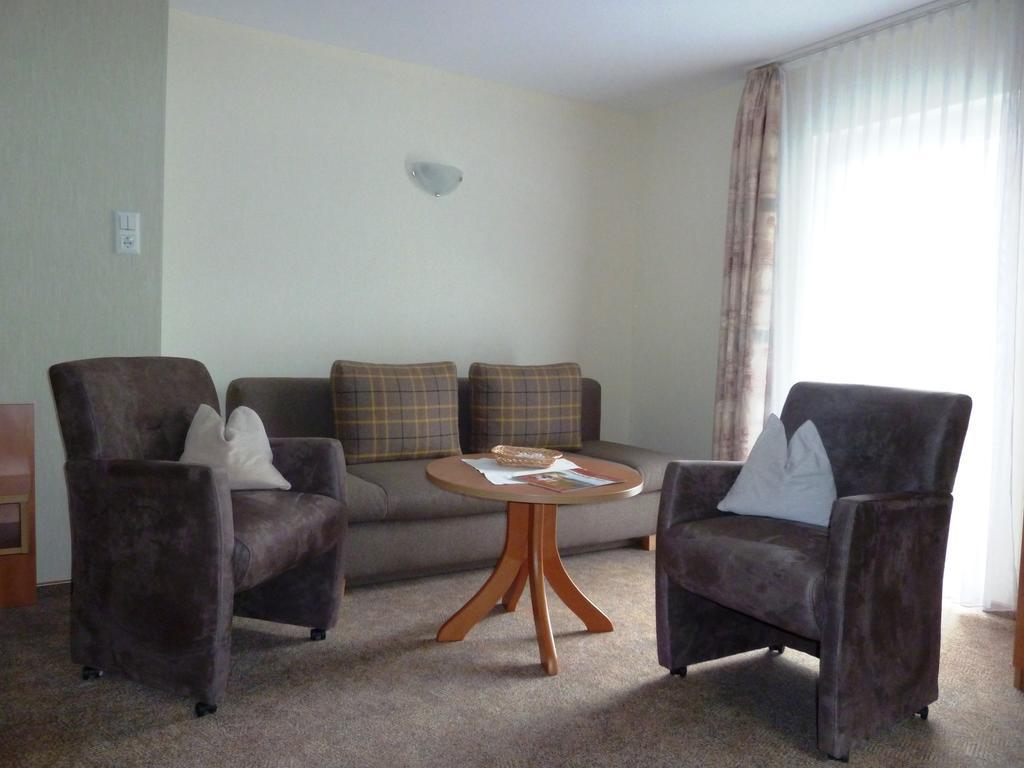 Pension Haus Waldfrieden, Meinecardplus Inklusive 빌링겐 외부 사진